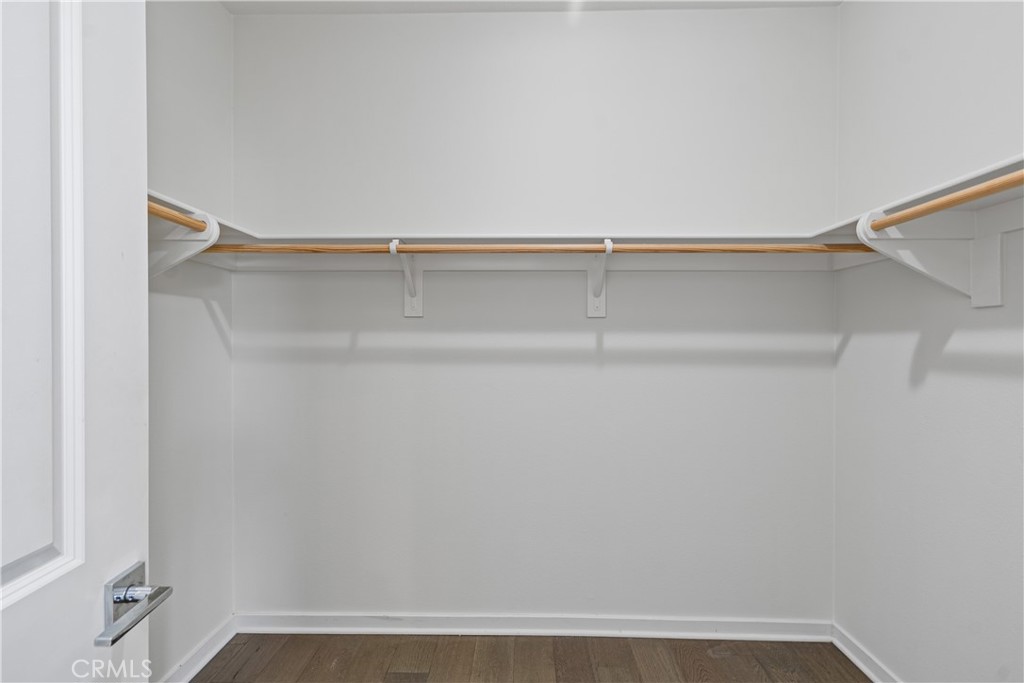 Aurora (ESAURO) - Residential Lease