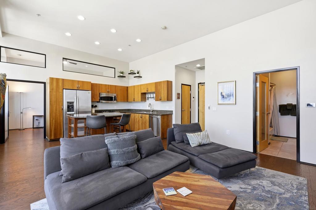 1551 4th Ave 801