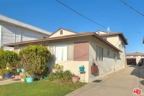 12242 Manor Drive Hawthorne CA 90250