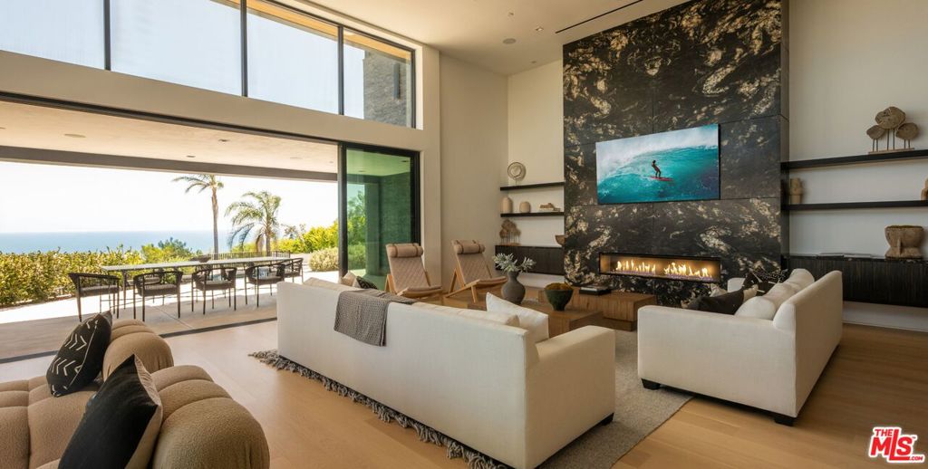 Photo of 29800 Cuthbert Road, Malibu, CA 90265 (MLS # 26884067)