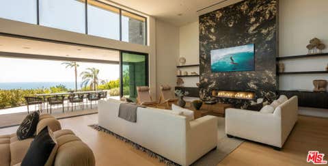 Photo of 29800 Cuthbert Road, Malibu, CA 90265 (MLS # 26884067)