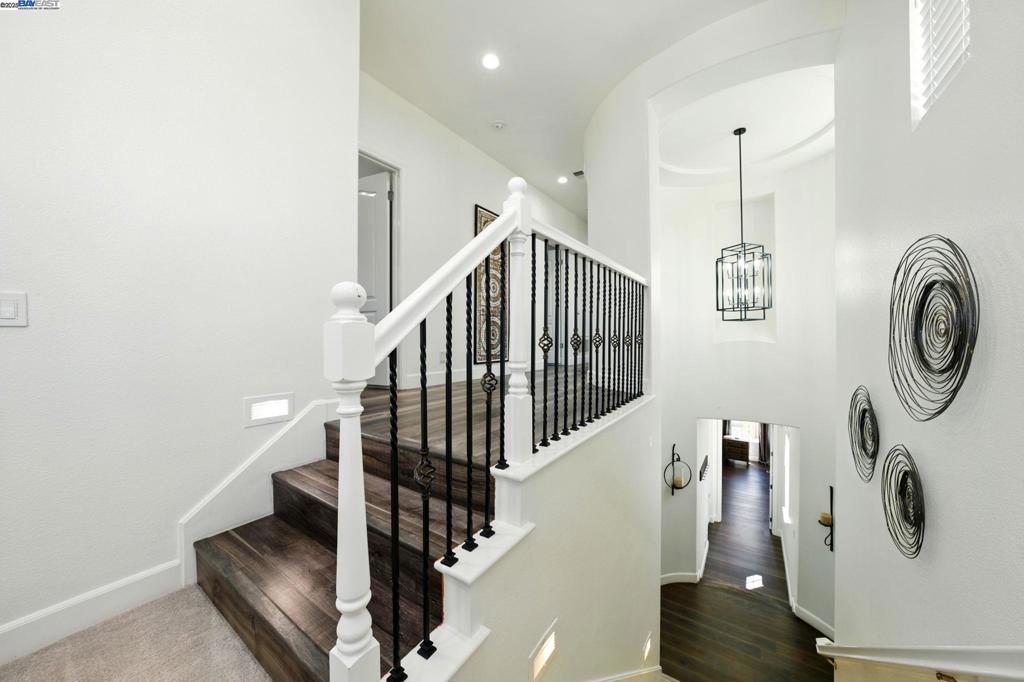 BRIDGES - Residential