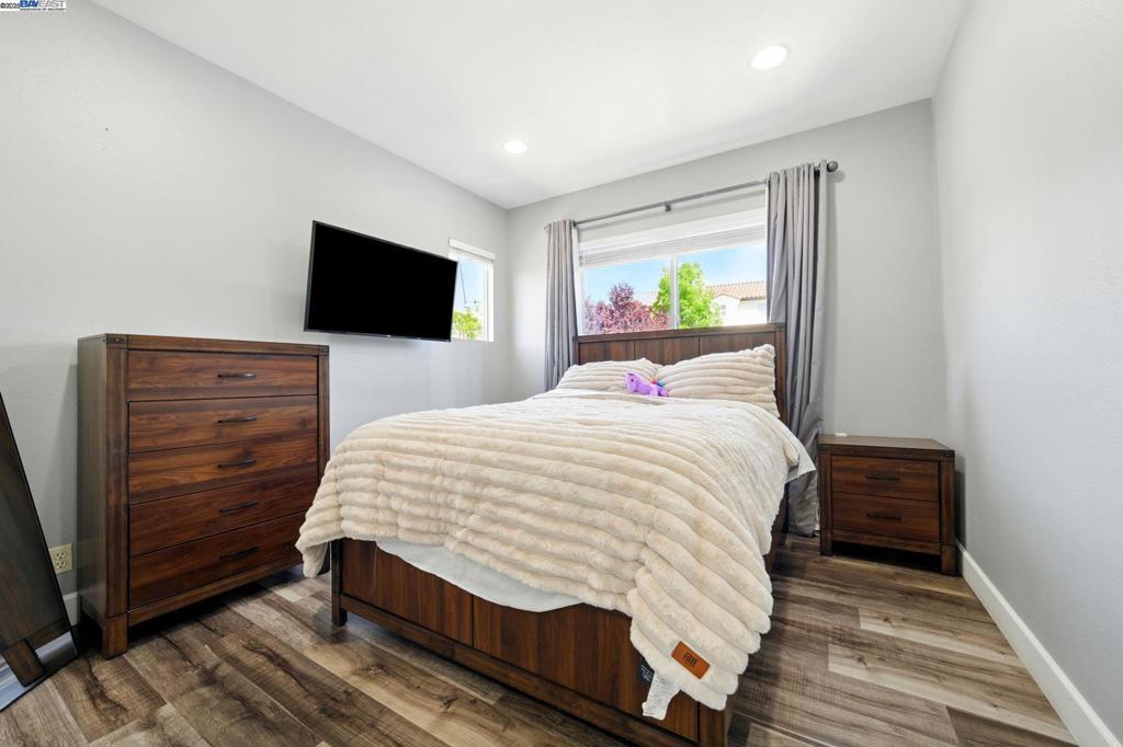 BRIDGES - Residential