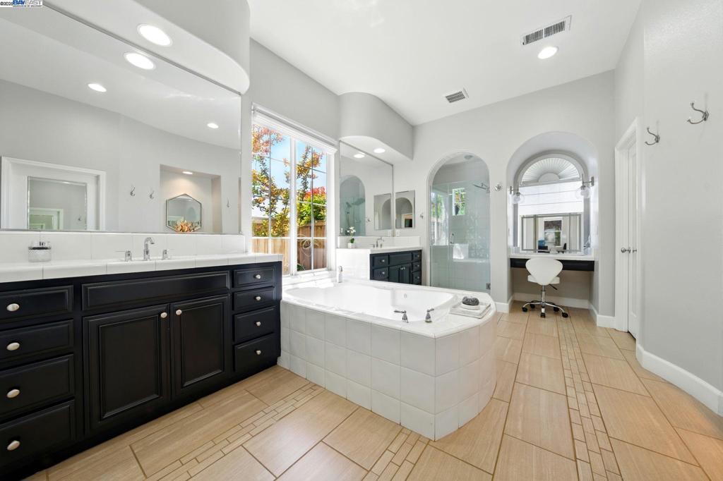 BRIDGES - Residential