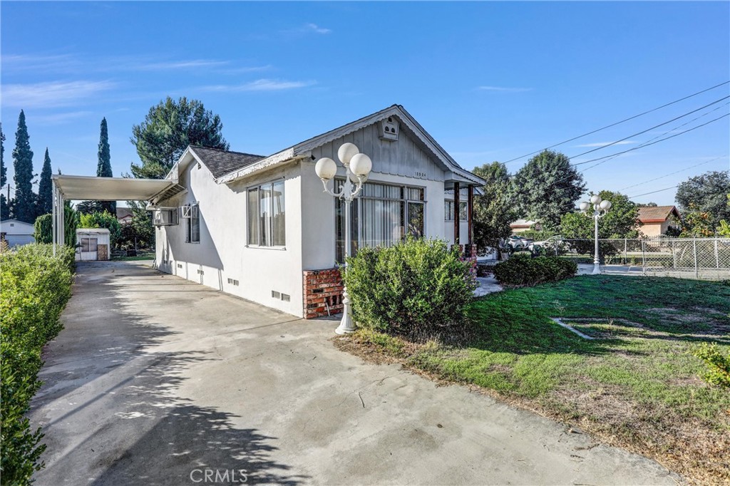 10904 Freer Street