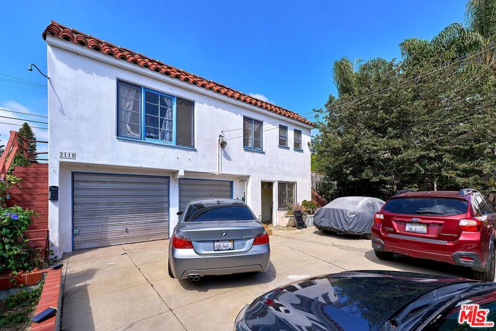 2115 S Mansfield Avenue