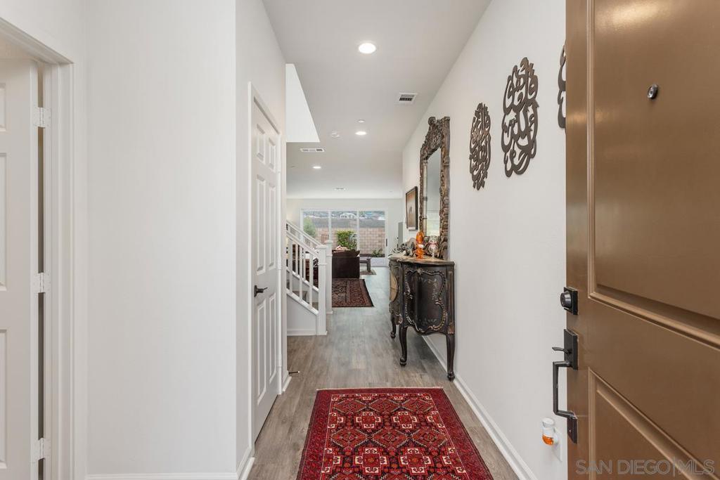 1013 Crestline Rd