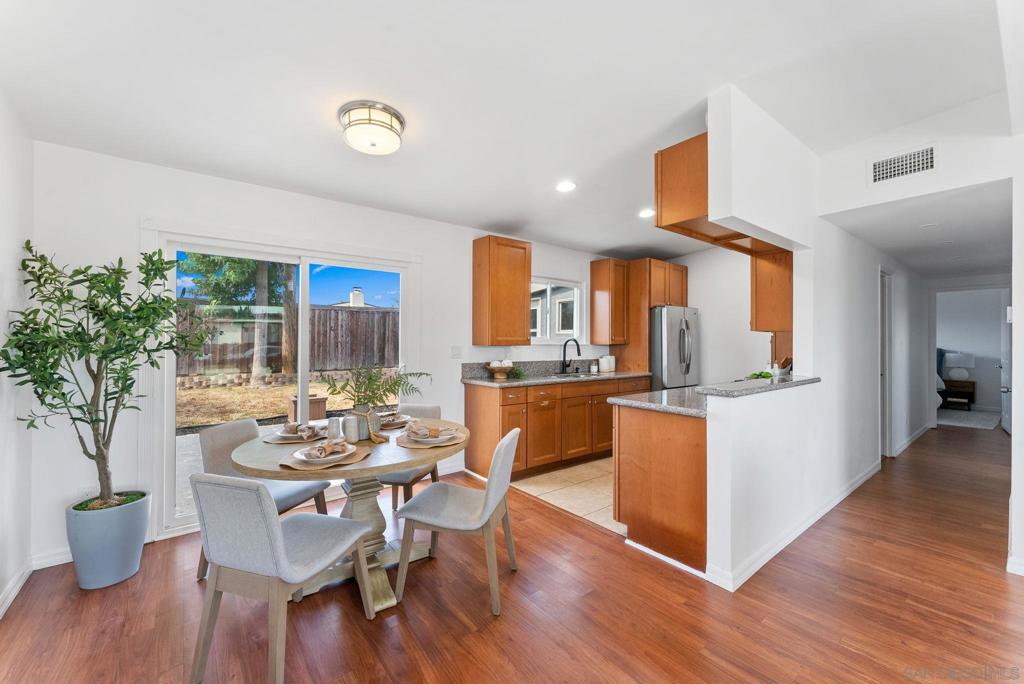 4812 Appleton