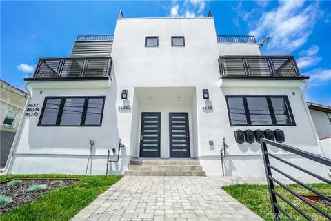 Photo of 4635 Lexington Avenue, Los Angeles, CA 90029 (MLS # SB26176851)