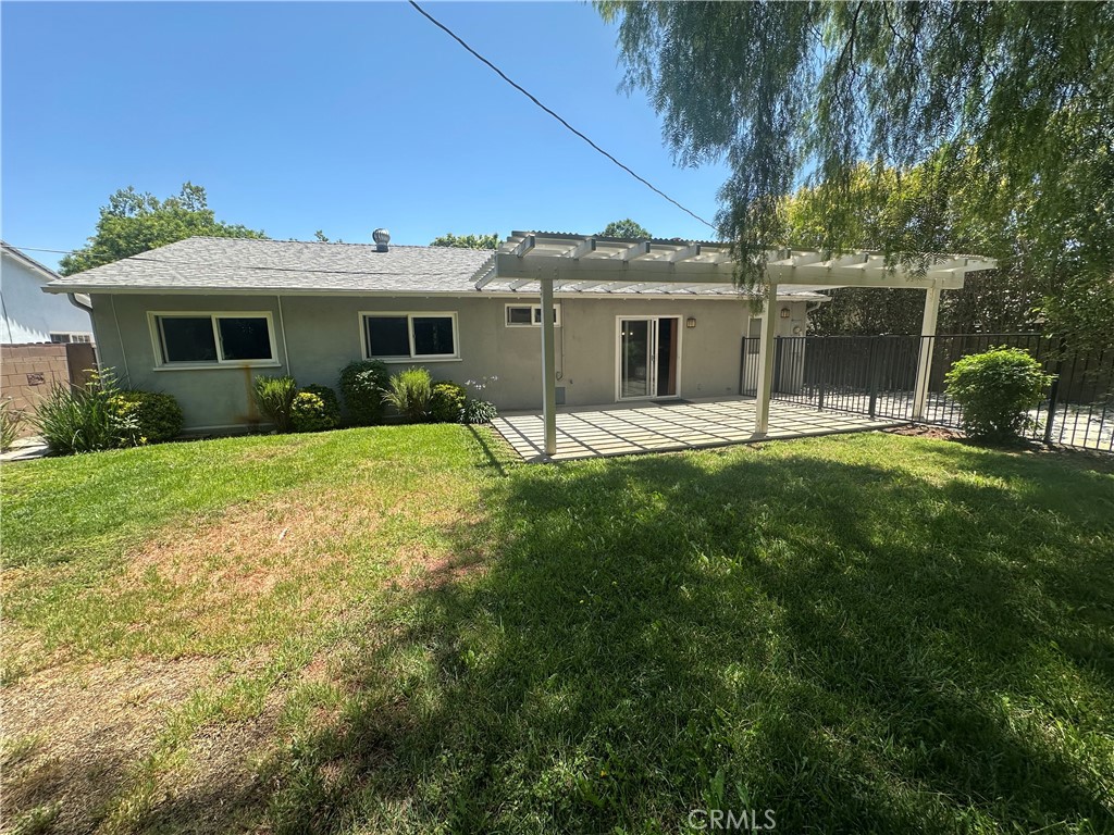 Properties 1 6661 Sheltondale Avenue