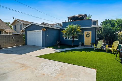 Photo of 1361 Prospect Ave, Long Beach, CA 90804 (MLS # PW26056231)