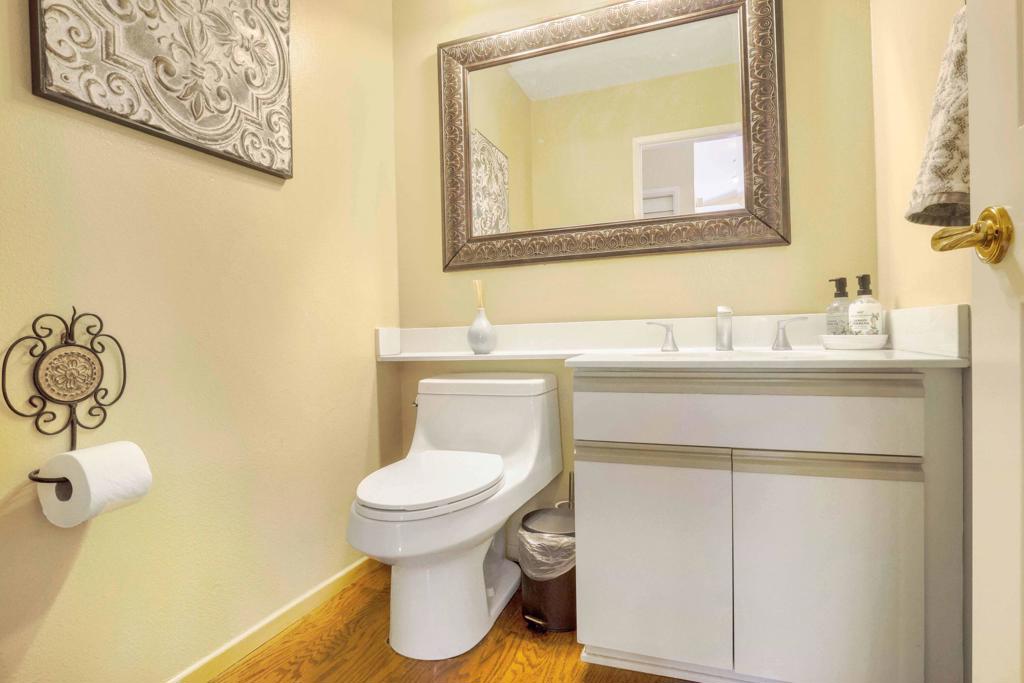 Regency Palms - Residential Lease