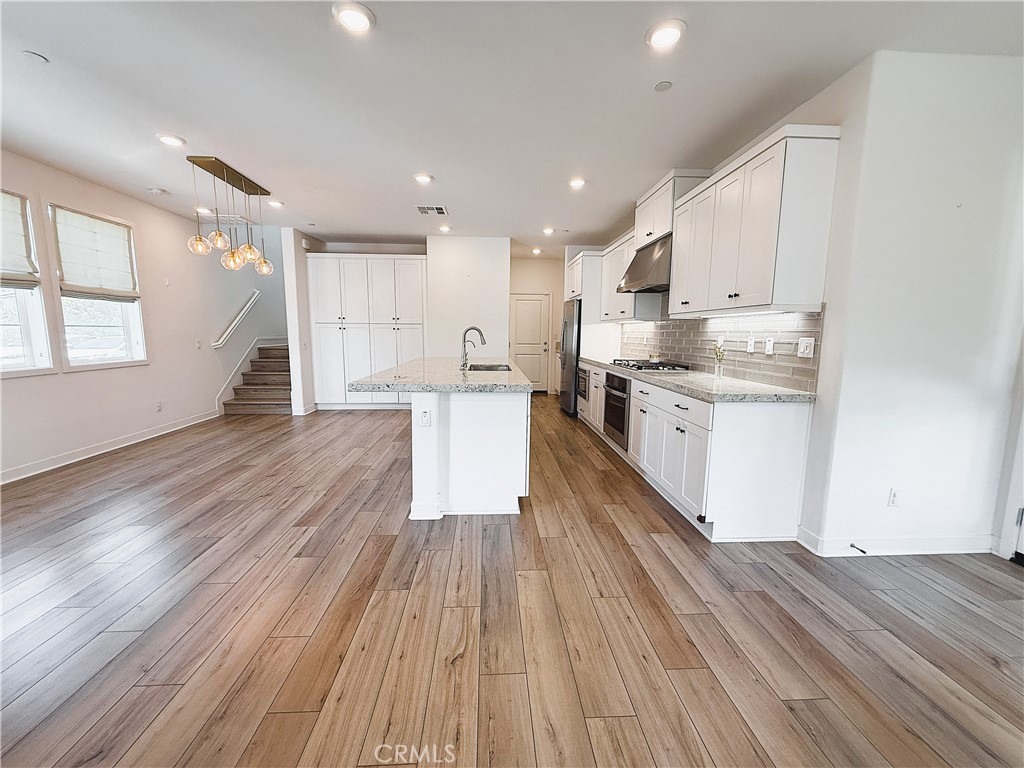 27078 Painted Sky Way