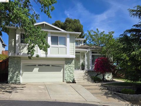 Photo of 3991 Alta Vista Cir Cir, Pittsburg, CA 94565 (MLS # 41129062)