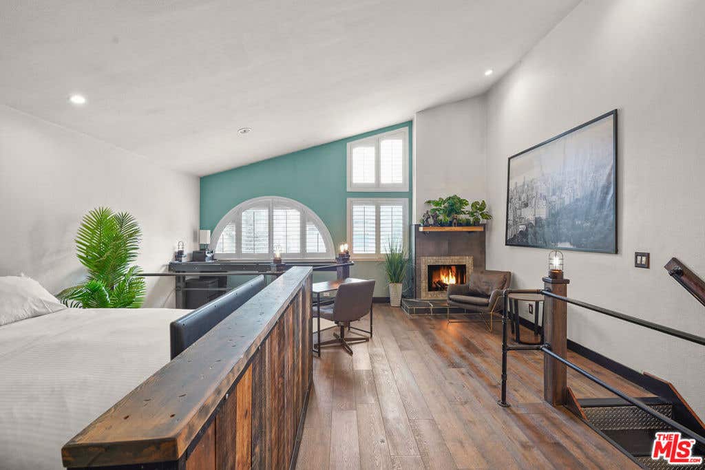 Photo of 10926 Bluffside Drive #3, Studio City, CA 91604 (MLS # 26762249)