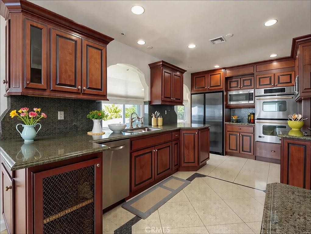 Properties 3 4348 Exultant Drive