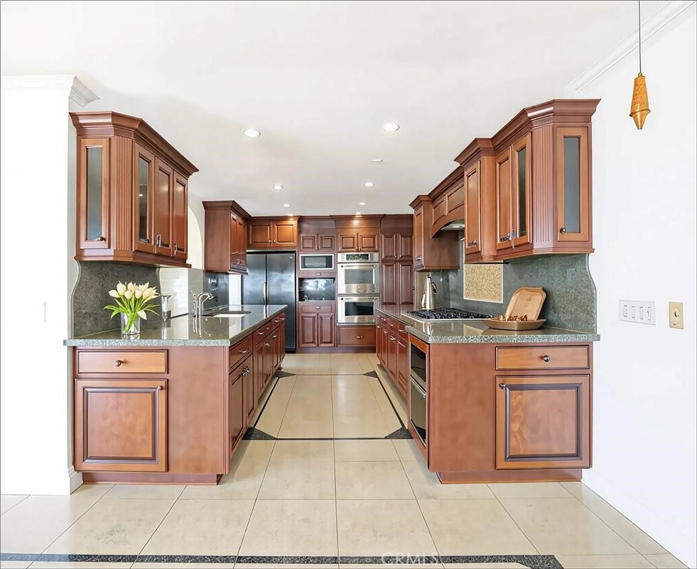 Properties 4 4348 Exultant Drive