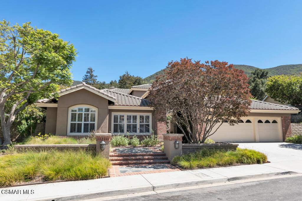 1688 Crystal View Circle