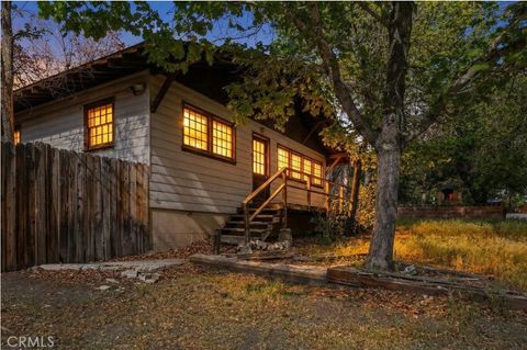 799 Mountain View Wrightwood CA 92397