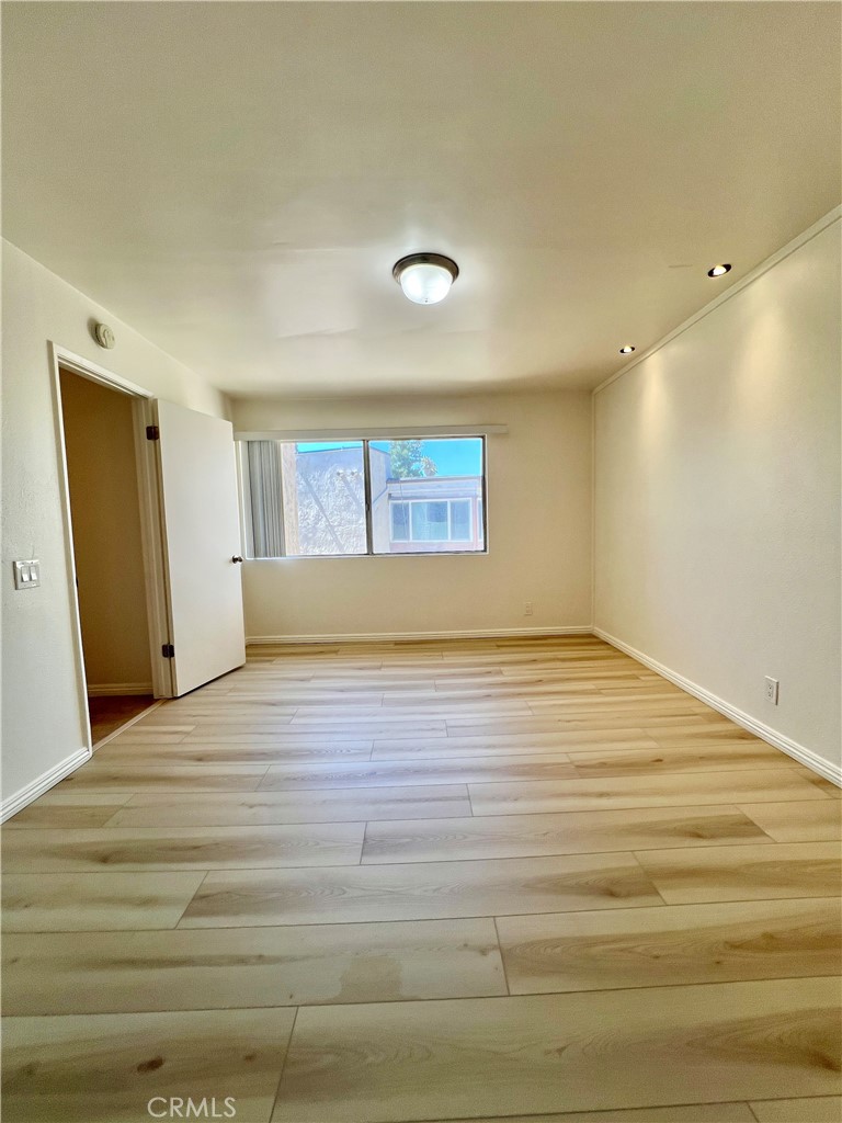 Cinnamon Tree Condominiums (CNTC) - Residential