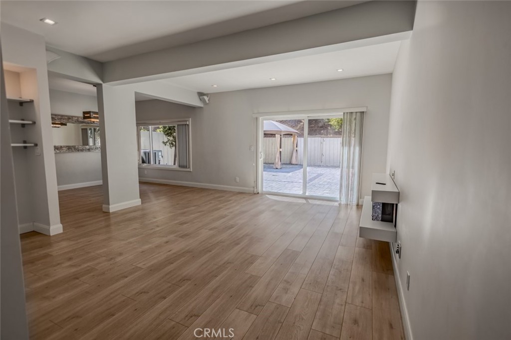 Properties 3 10831 Roycroft Street 18