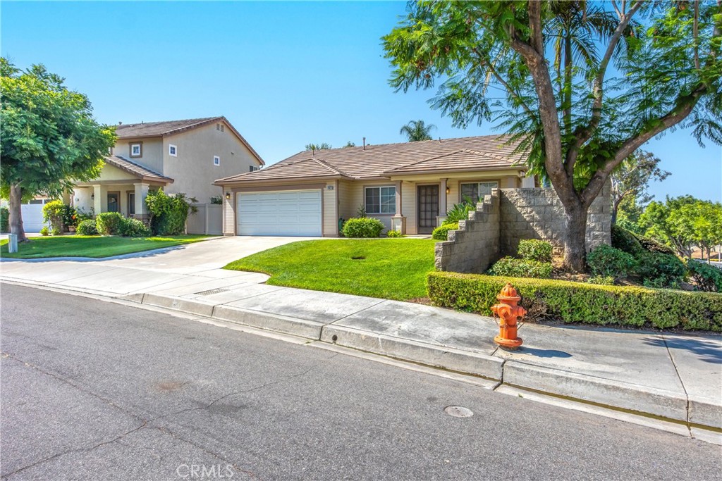 29025 Oak Creek Lane