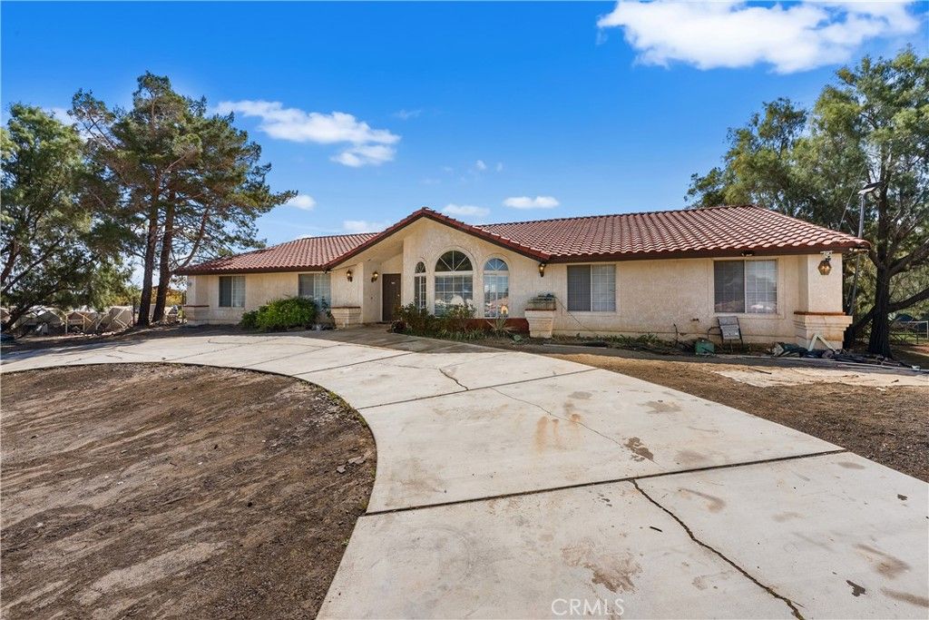 Photo of 40508 E 154th Street St, Lancaster, CA 93535 (MLS # SR26095717)