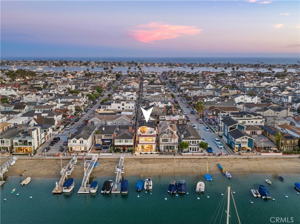 1105 N Bay Front