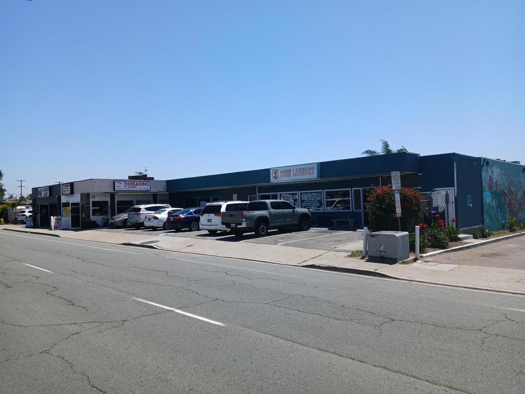 7033 Linda Vista Rd.