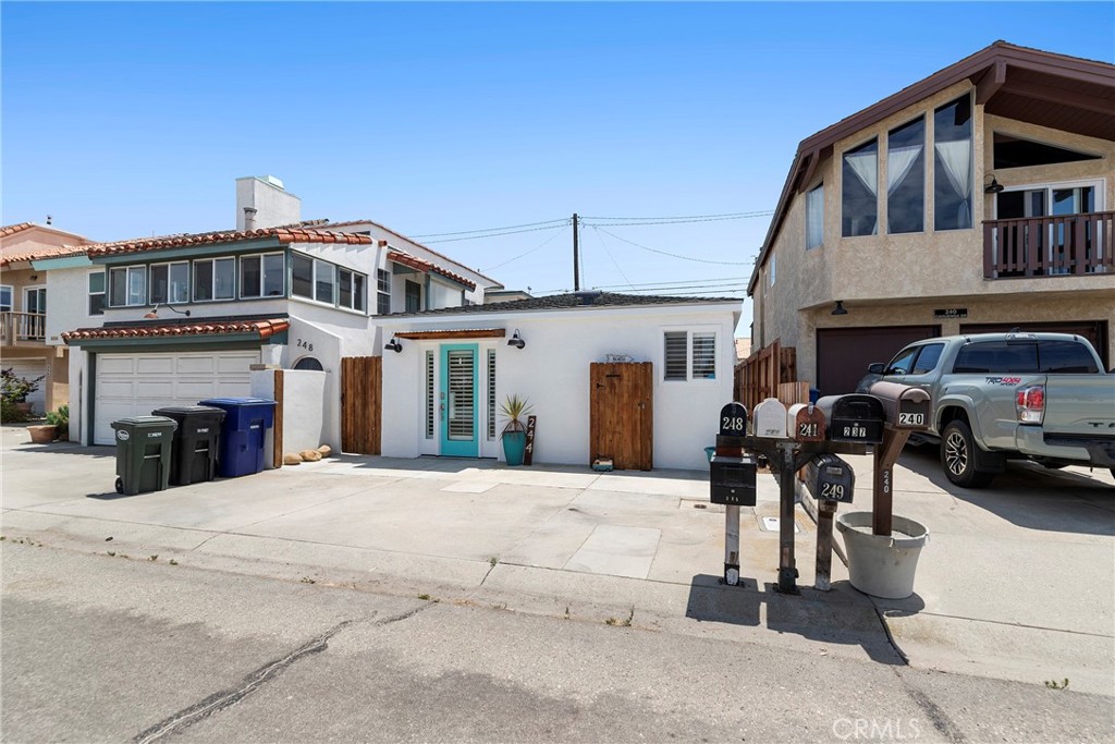 244 Cahuenga Drive