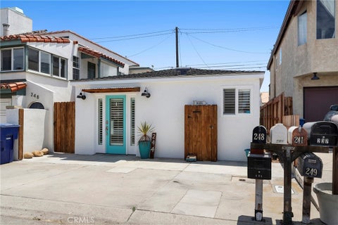 Tiny photo for 244 Cahuenga Drive, Oxnard, CA 93035 (MLS # SR26155345)