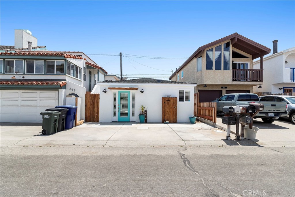244 Cahuenga Drive