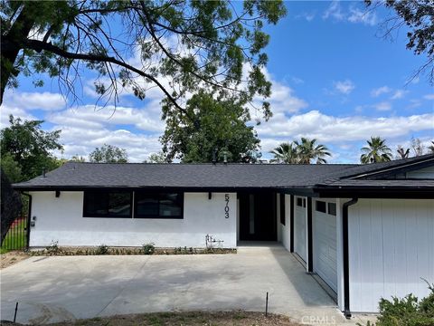 Photo of 5703 Mcdonie Ave, Woodland Hills, CA 91367 (MLS # SR26087595)