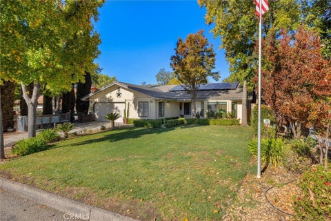 Photo of 2121 Wood Duck Ln, Paso Robles, CA 93446 (MLS # NS25244756)