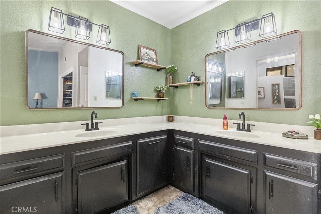 2121 Wood Duck