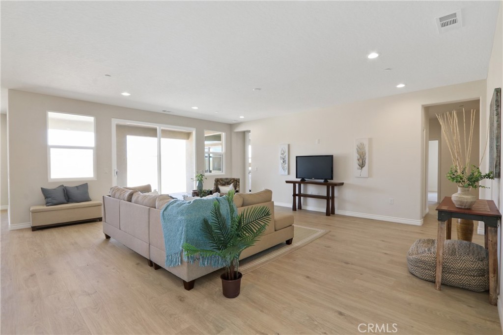 7144 Farmdale Avenue