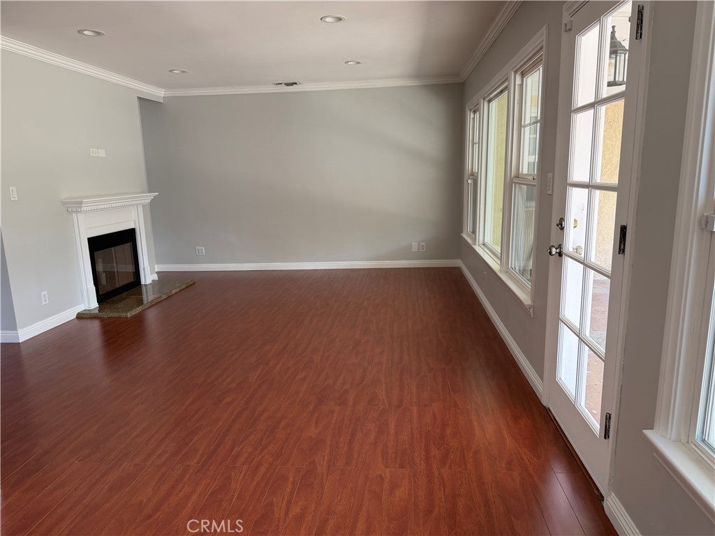 2812 N Myers