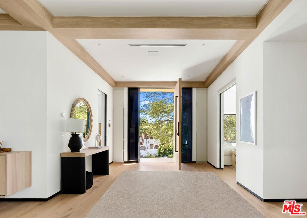 3022 Patricia Avenue, Los Angeles CA 90064