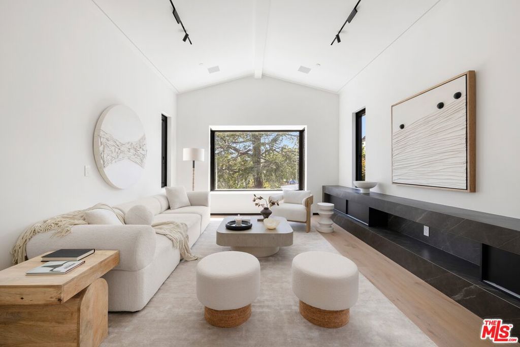 3022 Patricia Avenue