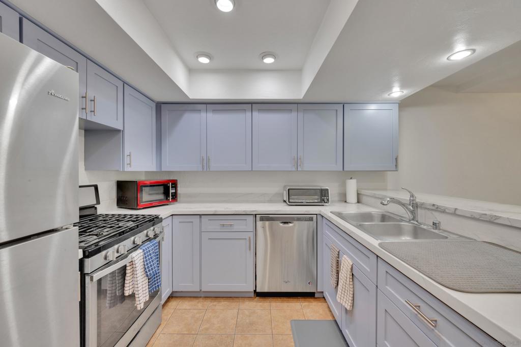 4055 Falcon St 102