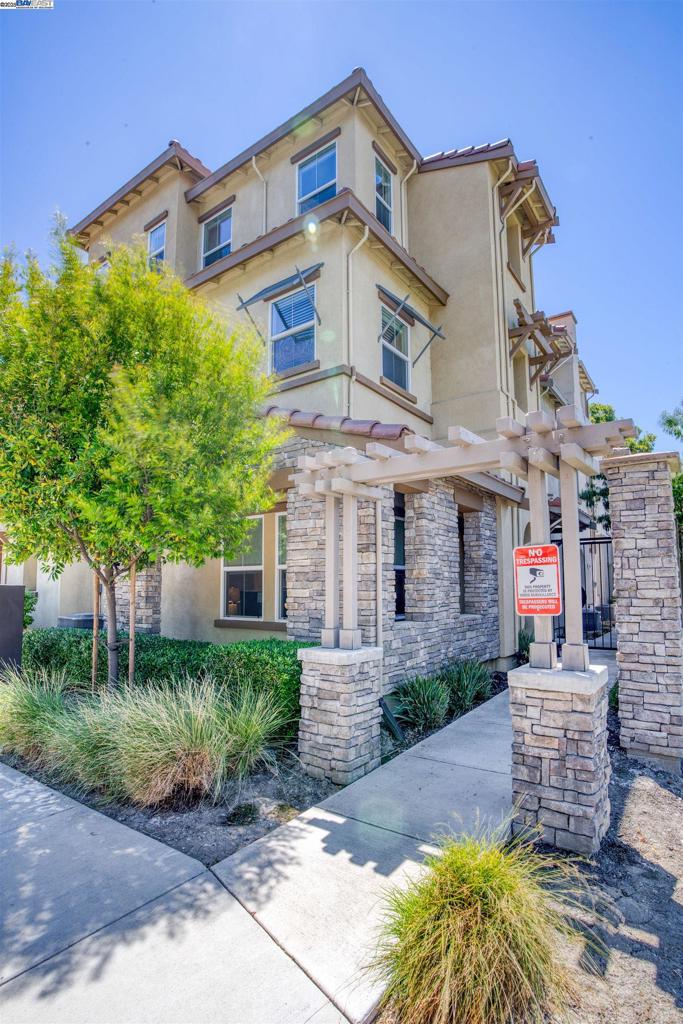 ALAMEDA - Residential