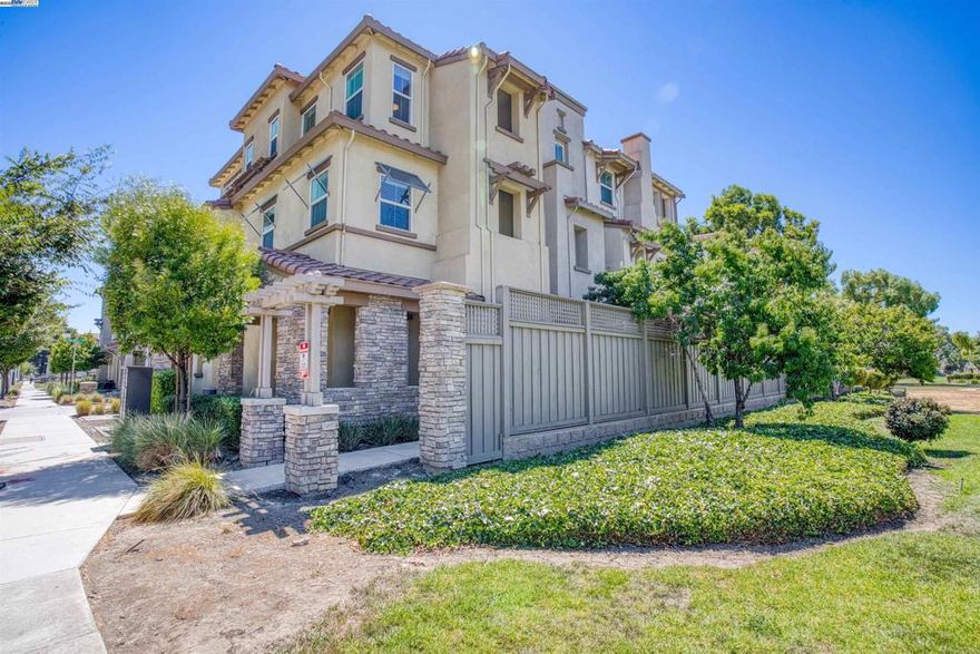 Welcome to this well-maintained 2019 tri-level townhome-style condo featuring 4 bedrooms, 4 full bathrooms, and a 2-car garage. Enjoy an open floor plan with dual-pane windows and abundant natural light throughout. Low monthly HOA fees. Conveniently located in Fremont’s Centerville district, just minutes from top-rated schools, Fremont BART station, and easy access to I-880. Move-in ready — a must see!  Watch this video on Youtube! https://youtu.be/mW4l35dLUKo