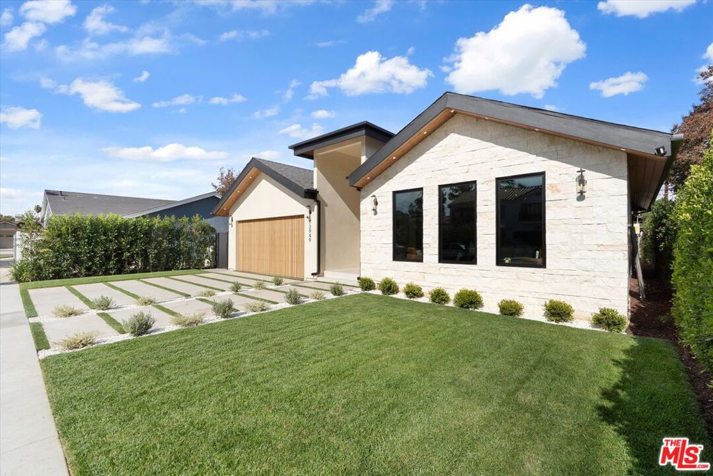 13949 Cumpston Street