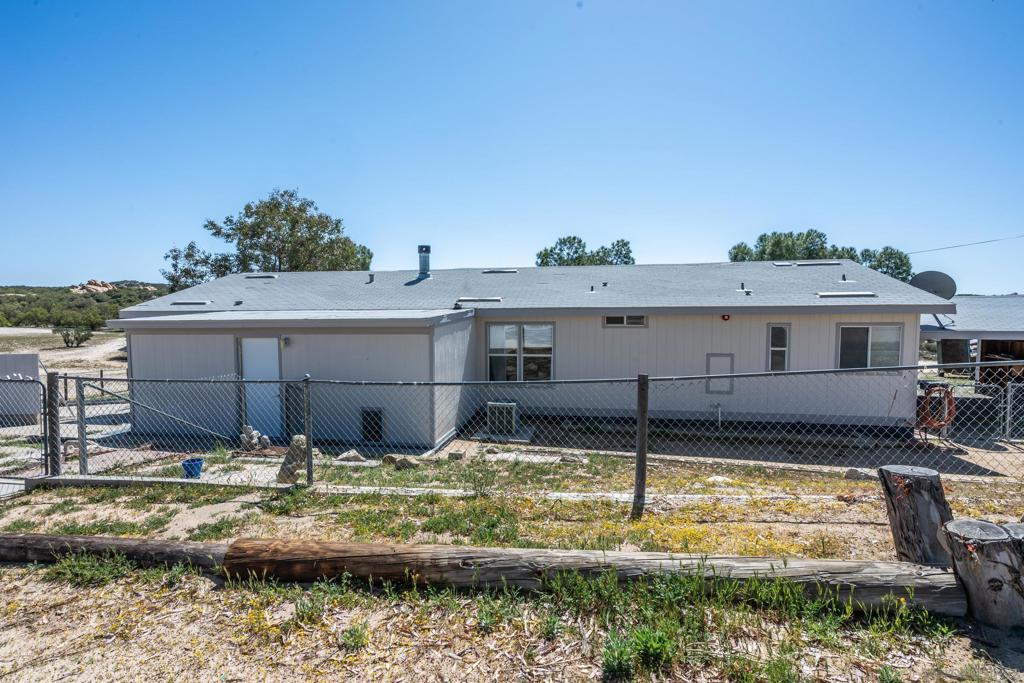 1525 Tea Rose Lane