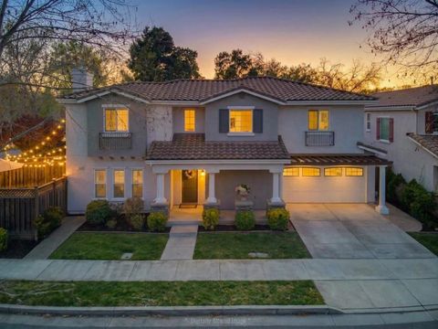 Photo of 1269 Delmas Ave, San Jose, CA 95125 (MLS # ML82038386)