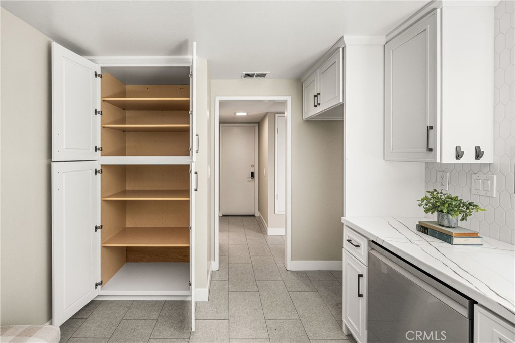 8 Claret 49, Irvine CA 92614 - Photo 27