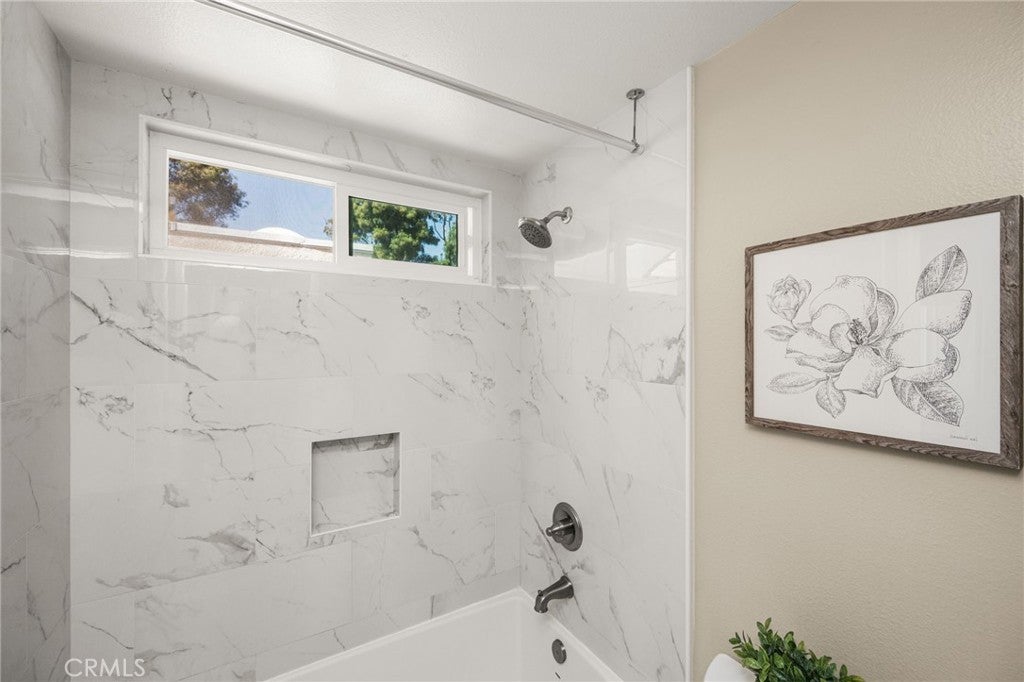 8 Claret 49, Irvine CA 92614 - Photo 36