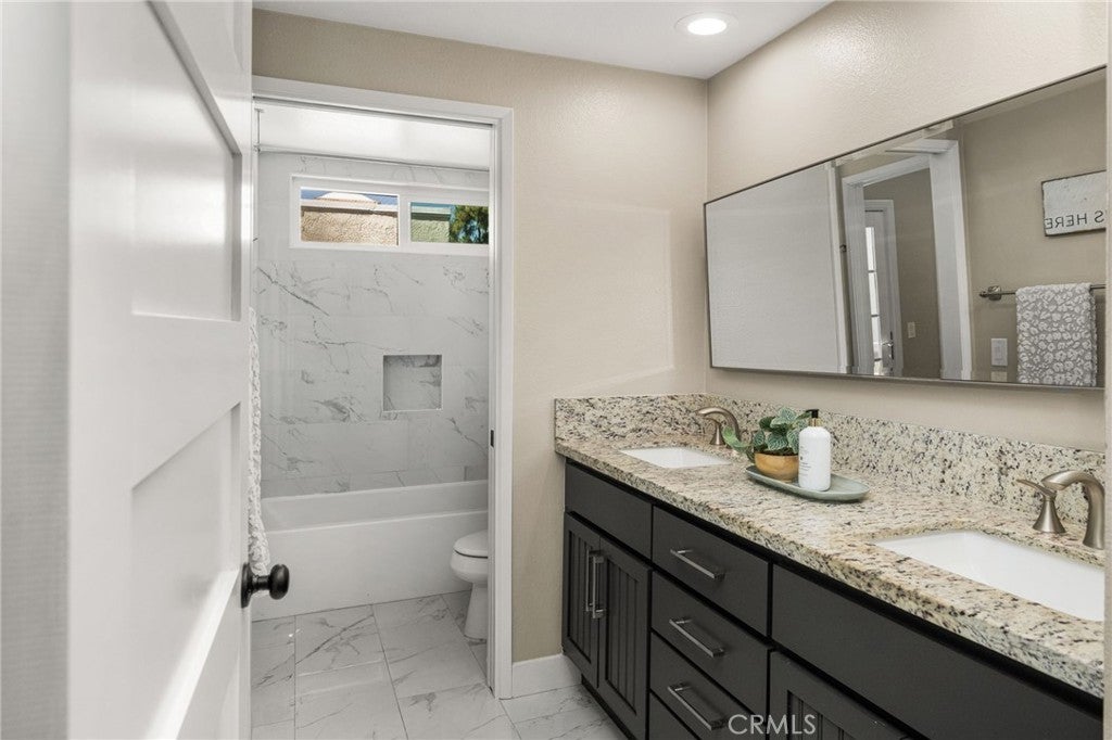 8 Claret 49, Irvine CA 92614 - Photo 7