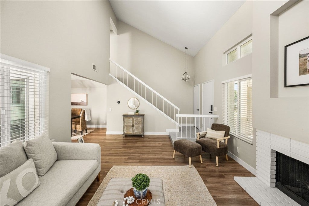 8 Claret 49, Irvine CA 92614 - Photo 19