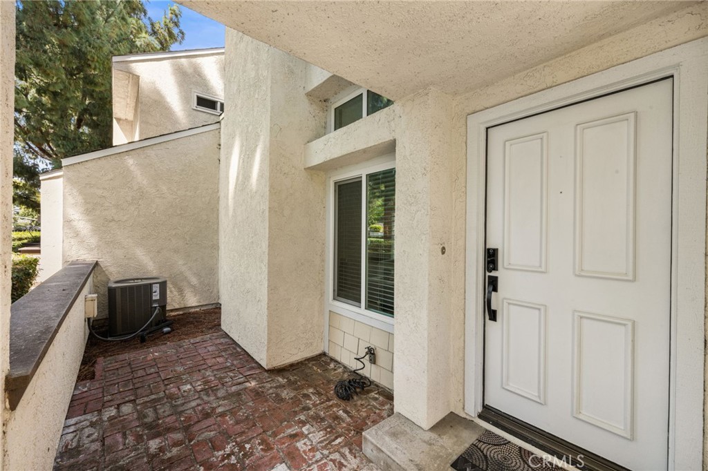 8 Claret 49, Irvine CA 92614 - Photo 14